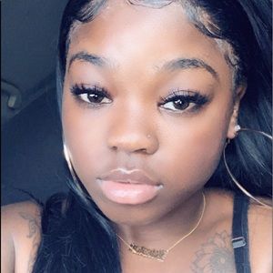 Meet your Posher, Kaee